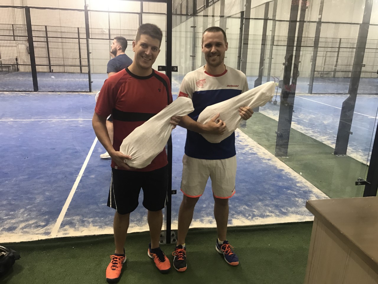CAMPEONES TORNEO DAVELPADEL 6