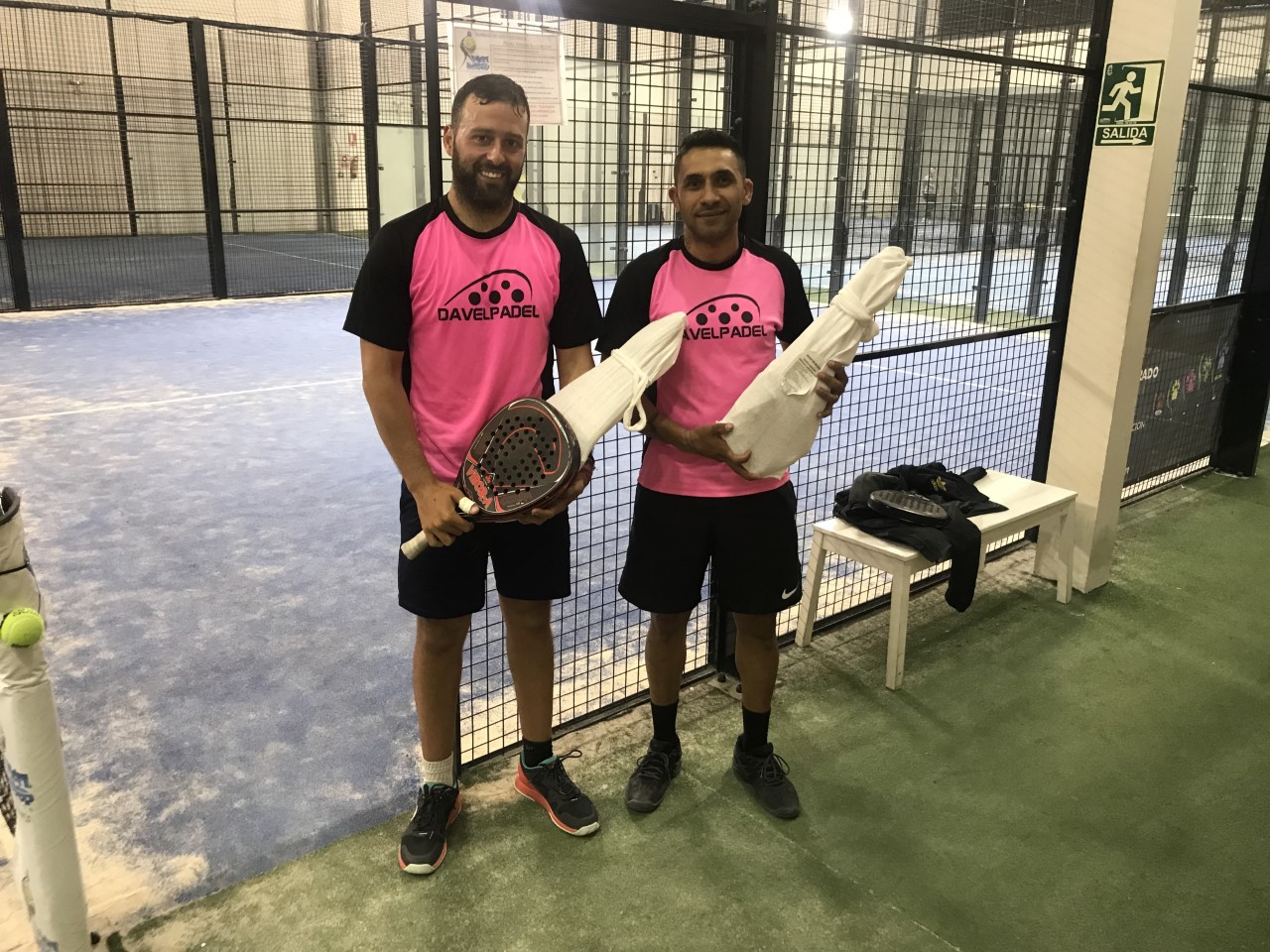CAMPERONES TORNEO DAVELPADEL 8